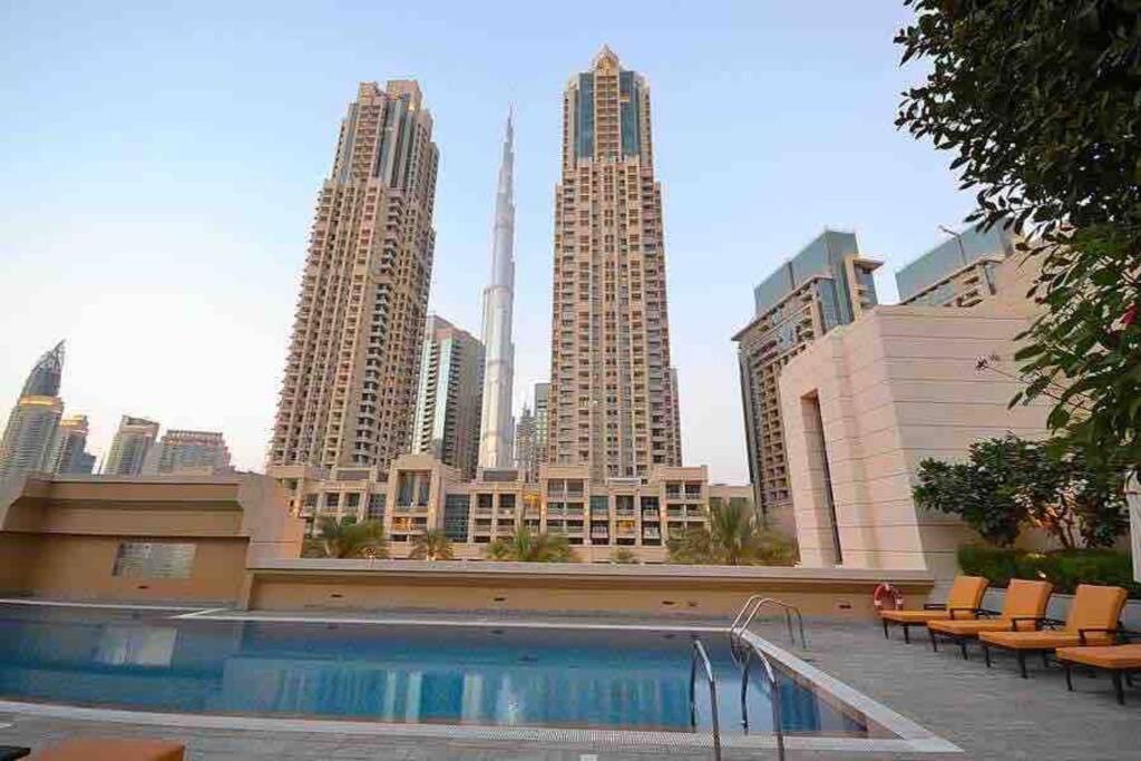 Lux 1Br 2 Min To Burj Khalifa Dubai Exterior foto